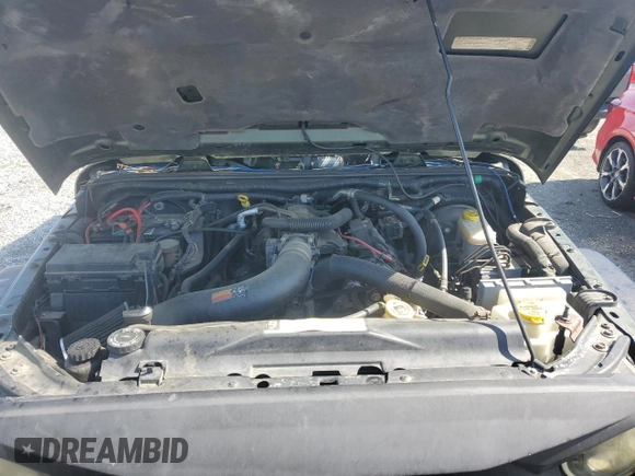2008 Jeep Wrangler Unlimited Sahara with VIN 1J4GA59158L550576, listed as a Copart auction lot 53095565 with 208,434 mi miles and Salvage Title. Bid and sale history available at DreamBid. Image 11.