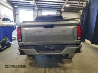 2023 Chevrolet Colorado 4WD LT z VIN 1GCPTCEK2P1208273, wystawiony jako Copart lot #45269295 z przebiegiem 19 113 mil mil oraz Szkoda całkowita • Salvage title. Historia ofert i sprzedaży dostępna na DreamBid. Obrazek 6.