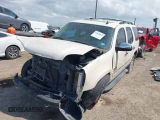 2013 GMC Yukon SLT with VIN 1GKS1CE0XDR276496, listed as a IAAI auction lot 42036042 with 157,047 mi miles. Bid and sale history available at carsss.com. Image 18.