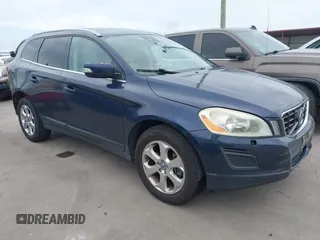 2013 Volvo XC60 3.2L with VIN YV4952DL0D2370848, listed as a IAAI auction lot 42790750 with 192,596 mi miles and . Bid and sale history available at DreamBid. Image 1.