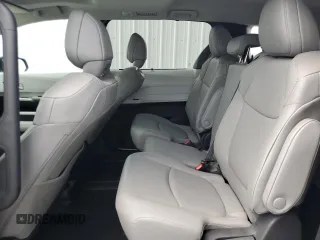 2025 Toyota Sienna XLE с VIN 5TDYRKEC5SS228793, выставлен на аукционе Copart как лот 60269765 с пробегом 11 976 миль миль и Чистый • Clean title. История ставок и продаж доступна на DreamBid. Изображение 11.