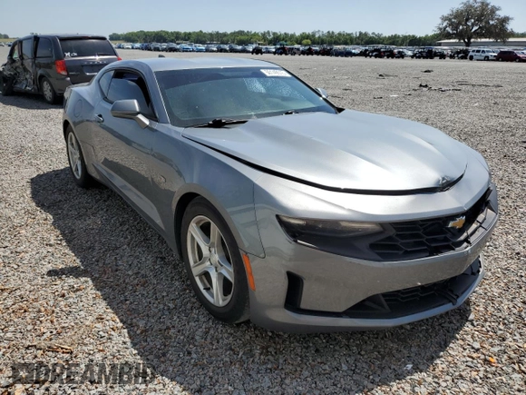 2020 Chevrolet Camaro 1LT with VIN 1G1FB1RX5L0110808, listed as a Copart auction lot 50149515 with 104,854 mi miles and Non Repairable. Bid and sale history available at carsss.com. Image 4.