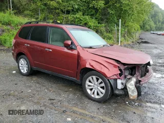2013 Subaru Forester X Premium with VIN JF2SHADC1DH414778, listed as a Copart auction lot 57718265 with 139,387 mi miles and Salvage title. Bid and sale history available at DreamBid. Image 4.