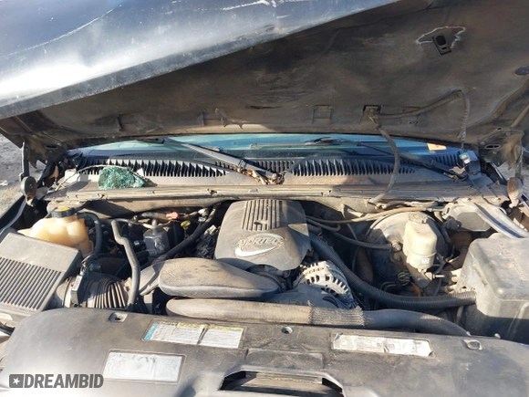 2001 Chevrolet Silverado 1500 LS with VIN 1GCEK14T11Z103743, listed as a IAAI auction lot 41300118 with 1 mi miles. Bid and sale history available at carsss.com. Image 10.
