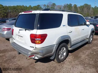 2004 Toyota Sequoia SR5 with VIN 5TDZT34A44S211112, listed as a IAAI auction lot 41621492 with 311,983 mi miles. Bid and sale history available at carsss.com. Image 6.