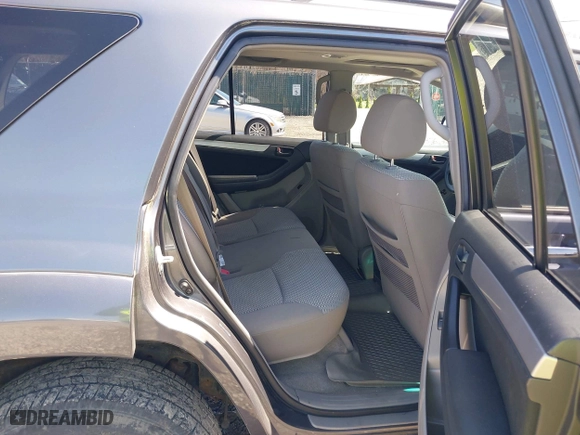 2006 Toyota 4Runner SR5 with VIN JTEBU14R768069267, listed as a IAAI auction lot 41925723 with 103,217 mi miles. Bid and sale history available at carsss.com. Image 8.