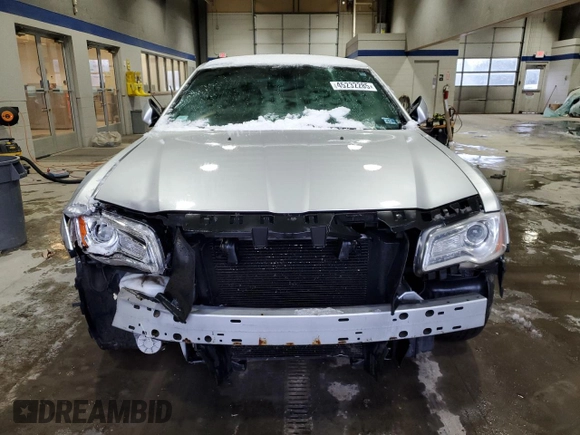 2012 Chrysler 300 with VIN 2C3CCAAG7CH117018, listed as a Copart auction lot 48672635 with 195,880 mi miles and Salvage Title. Bid and sale history available at carsss.com. Image 5.