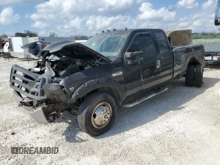 2006 Ford F-350 with VIN 1FTWX32Y66EB25977, listed as a Copart auction lot 44701095 with 111,763 mi miles and Salvage title. Bid and sale history available at DreamBid. Image 1.