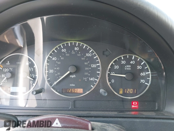 2005 Mercedes-Benz M 350 with VIN 4JGAB57E75A531903, listed as a IAAI auction lot 42497065 with 125,027 mi miles and . Bid and sale history available at DreamBid. Image 7.