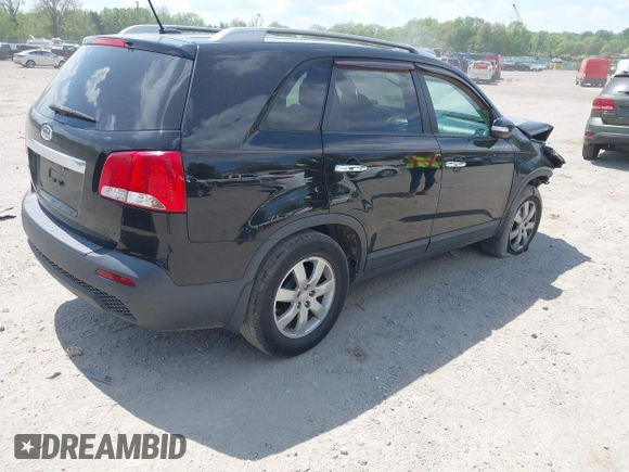 2011 Kia Sorento LX with VIN 5XYKT3A13BG162338, listed as a IAAI auction lot 42180644 with 118,482 mi miles and . Bid and sale history available at carsss.com. Image 4.