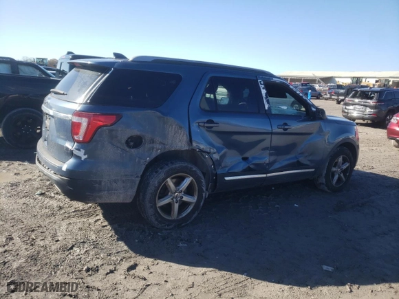 2019 Ford Explorer XLT with VIN 1FM5K7D88KGB29179, listed as a Copart auction lot 84379854 with 128,702 mi miles and Salvage Title. Bid and sale history available at carsss.com. Image 3.