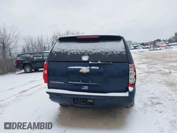 2008 Chevrolet Suburban LTZ with VIN 3GNFK16368G183057, listed as a IAAI auction lot 41295239 with 1 mi miles. Bid and sale history available at carsss.com. Image 15.
