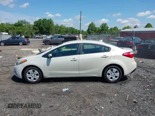 2014 Kia Forte LX z VIN KNAFK4A69E5130347, wystawiony jako IAAI lot #42235026 z przebiegiem 182 691 mil mil oraz . Historia ofert i sprzedaży dostępna na DreamBid. Obrazek 14.