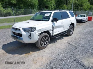 2021 Toyota 4Runner TRD Off Road Premium with VIN JTERU5JR5M5903979, listed as a IAAI auction lot 42268913 with 34,094 mi miles and . Bid and sale history available at DreamBid. Image 2.