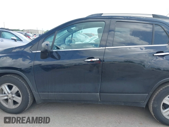 2020 Chevrolet Trax LT z VIN 3GNCJLSB1LL293934, wystawiony jako IAAI lot #42041044 z przebiegiem 142 394 mil mil oraz . Historia ofert i sprzedaży dostępna na DreamBid. Obrazek 15.