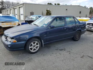 1998 Volvo S70 with VIN YV1LS5545W2474341, listed as a Copart auction lot 51945835 with 182,778 mi miles and Clean Title. Bid and sale history available at carsss.com. Image 1.