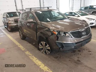 2012 Kia Sportage LX z VIN KNDPBCA29C7199037, wystawiony jako IAAI lot #42294420 z przebiegiem 180 885 mil mil oraz . Historia ofert i sprzedaży dostępna na DreamBid. Obrazek 1.