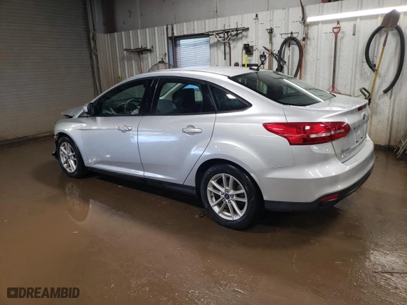 2018 Ford Focus SE with VIN 1FADP3FE0JL226076, listed as a Copart auction lot 47968325 with 39,089 mi miles and Salvage Title. Bid and sale history available at carsss.com. Image 2.