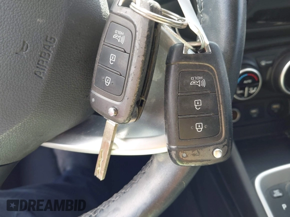 2021 Hyundai Venue SEL with VIN KMHRC8A38MU073293, listed as a IAAI auction lot 42386049 with 40,877 mi miles and . Bid and sale history available at DreamBid. Image 11.