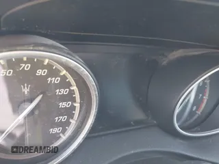 2019 Maserati Levante z VIN ZN661XUA6KX308351, wystawiony jako IAAI lot #41273822 z przebiegiem Nie podano mil oraz . Historia ofert i sprzedaży dostępna na DreamBid. Obrazek 7.