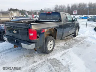 2010 Chevrolet Silverado 1500 LT with VIN 1GCSKSE33AZ121362, listed as a IAAI auction lot 41554626 with 232,076 mi miles. Bid and sale history available at carsss.com. Image 4.