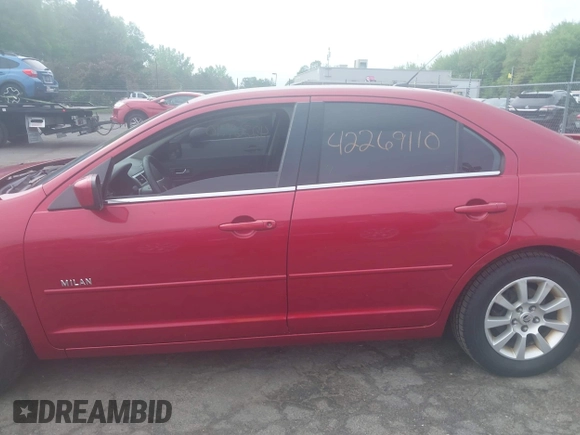 2007 Mercury Milan z VIN 3MEHM01177R615927, wystawiony jako IAAI lot #42269110 z przebiegiem 126 144 mil mil oraz . Historia ofert i sprzedaży dostępna na DreamBid. Obrazek 15.