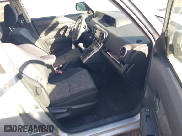 2015 Scion xB with VIN JTLZE4FE7FJ069178, listed as a IAAI auction lot 41450548 with 135,278 mi miles. Bid and sale history available at carsss.com. Image 5.