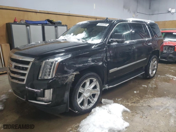 2018 Cadillac Escalade Luxury with VIN 1GYS4BKJ6JR283994, listed as a Copart auction lot 44043235 with 186,546 mi miles and Clean Title. Bid and sale history available at carsss.com. Image 1.