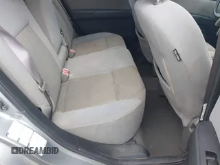 2010 Nissan Sentra S z VIN 3N1AB6AP2AL651182, wystawiony jako IAAI lot #42463092 z przebiegiem 131 556 mil mil oraz . Historia ofert i sprzedaży dostępna na DreamBid. Obrazek 8.
