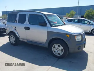 2005 Honda Element LX with VIN 5J6YH18335L004267, listed as a IAAI auction lot 41955187 with 136,283 mi miles and . Bid and sale history available at DreamBid. Image 1.
