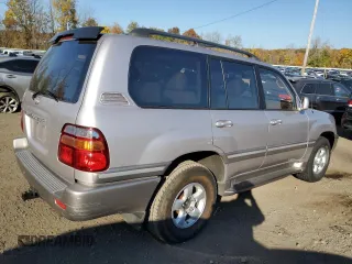 2000 Toyota Land Cruiser with VIN JT3HT05J8Y0106160, listed as a Copart auction lot 77249034 with 259,752 mi miles and Clean Title. Bid and sale history available at carsss.com. Image 3.
