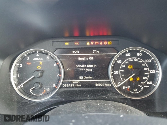 2024 Mitsubishi Outlander SE z VIN JA4J3VA83RZ009047, wystawiony jako Copart lot #54127475 z przebiegiem 38 429 mil mil oraz Szkoda całkowita • Salvage title. Historia ofert i sprzedaży dostępna na DreamBid. Obrazek 9.