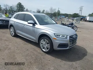2018 Audi Q5 Premium Plus with VIN WA1BNAFYXJ2235843, listed as a IAAI auction lot 41790130 with 129,282 mi miles. Bid and sale history available at carsss.com. Image 1.