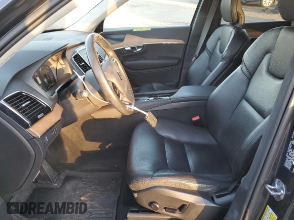 2021 Volvo XC90 Momentum with VIN YV4A221K1M1671698, listed as a Copart auction lot 88785265 with 43,751 mi miles and Salvage Title. Bid and sale history available at carsss.com. Image 7.