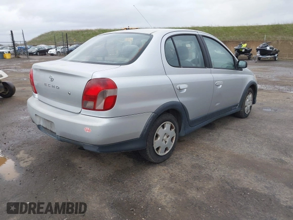 2001 Toyota ECHO z VIN JTDBT123710139508, wystawiony jako IAAI lot #41562559 z przebiegiem 280 948 mil mil oraz . Historia ofert i sprzedaży dostępna na DreamBid. Obrazek 4.