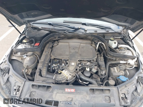 2014 Mercedes-Benz C with VIN WDDGF8AB5ER318166, listed as a IAAI auction lot 41911146 with 115,691 mi miles. Bid and sale history available at carsss.com. Image 10.