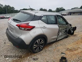 2020 Nissan Kicks SV z VIN 3N1CP5CV7LL555051, wystawiony jako Copart lot #58018605 z przebiegiem 33 326 mil mil oraz Szkoda całkowita • Salvage title. Historia ofert i sprzedaży dostępna na DreamBid. Obrazek 3.