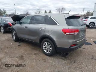 2018 Kia Sorento LX with VIN 5XYPG4A32JG395997, listed as a IAAI auction lot 41718004 with 1 mi miles. Bid and sale history available at carsss.com. Image 3.