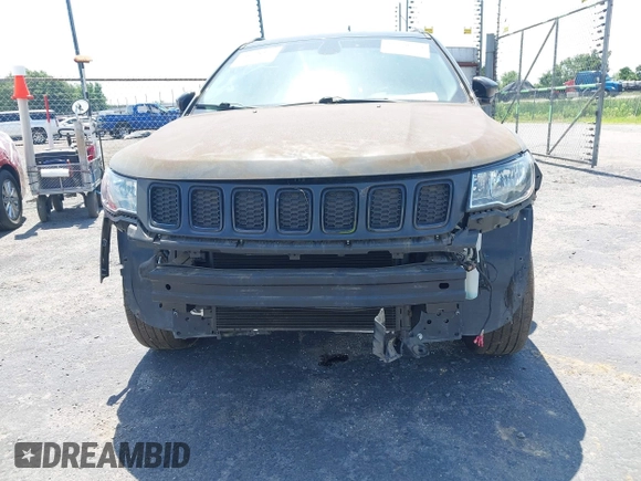 2019 Jeep Compass Latitude with VIN 3C4NJCBB9KT613016, listed as a IAAI auction lot 42570739 with 41,944 mi miles and . Bid and sale history available at DreamBid. Image 6.
