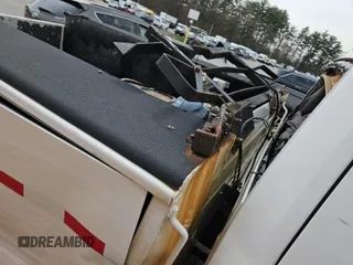 2017 Ram 2500 Tradesman z VIN 3C6UR5HJXHG647375, wystawiony jako IAAI lot #42608451 z przebiegiem 162 998 mil mil oraz . Historia ofert i sprzedaży dostępna na DreamBid. Obrazek 23.