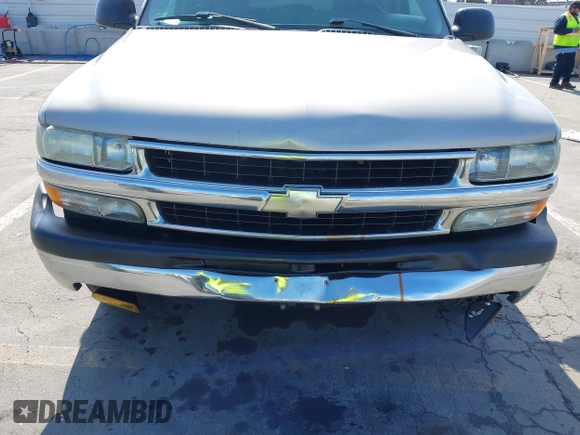 2004 Chevrolet Tahoe LS with VIN 1GNEC13T44R208111, listed as a IAAI auction lot 42189452 with 207,736 mi miles and . Bid and sale history available at DreamBid. Image 6.