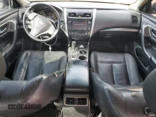 2015 Nissan Altima 2.5 z VIN 1N4AL3AP5FN888321, wystawiony jako Copart lot #51566165 z przebiegiem 117 805 mil mil oraz Czysty tytuł • Clean title. Historia ofert i sprzedaży dostępna na DreamBid. Obrazek 8.