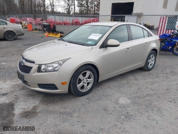 2014 Chevrolet Cruze 1LT with VIN 1G1PC5SB8E7442100, listed as a IAAI auction lot 42092820 with 113,178 mi miles. Bid and sale history available at carsss.com. Image 2.