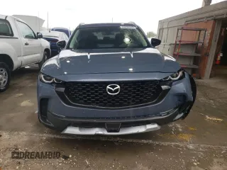2023 Mazda CX-50 Premium Plus z VIN 7MMVABEY7PN111204, wystawiony jako Copart lot #44096543 z przebiegiem 6 476 mil mil oraz . Historia ofert i sprzedaży dostępna na DreamBid. Obrazek 5.