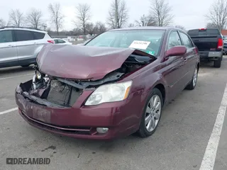 2005 Toyota Avalon XL with VIN 4T1BK36B05U032391, listed as a IAAI auction lot 41631298 with 113,396 mi miles. Bid and sale history available at carsss.com. Image 17.