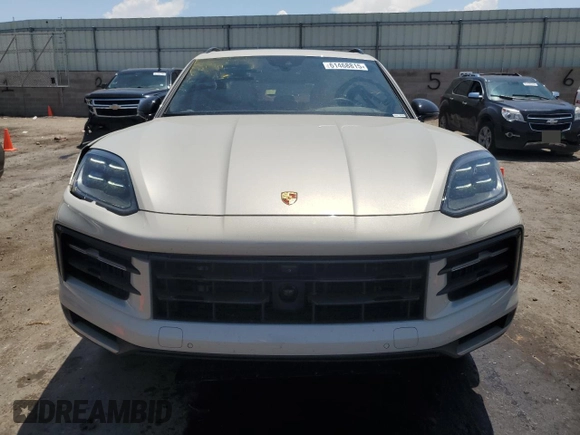 2024 Porsche Cayenne с VIN WP1AA2AYXRDA06913, выставлен на аукционе Copart как лот 61468815 с пробегом 22 152 миль миль и Списание • Salvage title. История ставок и продаж доступна на DreamBid. Изображение 5.