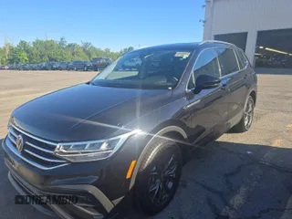 2024 Volkswagen Tiguan SE with VIN 3VV3B7AXXRM097540, listed as a IAAI auction lot 42809080 with 25,390 mi miles and . Bid and sale history available at DreamBid. Image 10.