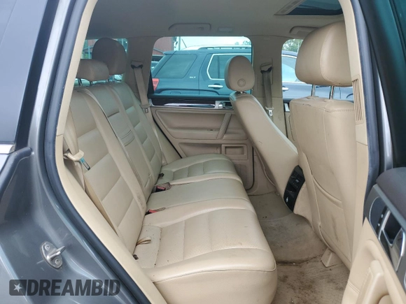 2010 Volkswagen Touareg VR6 with VIN WVGBF7A91AD001497, listed as a Copart auction lot 68234794 with 173,826 mi miles and Clean Title. Bid and sale history available at DreamBid. Image 11.