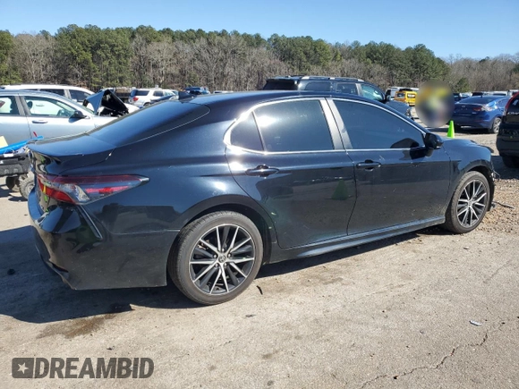 2021 Toyota Camry SE Nightshade with VIN 4T1G11AK9MU531418, listed as a Copart auction lot 45916195 with 81,738 mi miles and Salvage Title. Bid and sale history available at carsss.com. Image 3.
