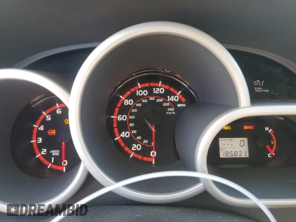 2009 Pontiac Vibe w/1SB with VIN 5Y2SP67049Z473521, listed as a Copart auction lot 76947204 with 185,831 mi miles and Salvage Title. Bid and sale history available at carsss.com. Image 9.
